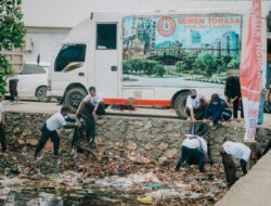 Peduli Lingkungan, Semen Tonasa Kolaborasi dengan Forkopimda Pangkep Lakukan Bersih-bersih Pantai