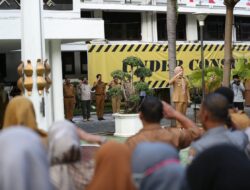 Pimpin Apel Pagi, Fatmawati Rusdi Tekankan Kedisiplinan Pegawai dan Budaya Bersih