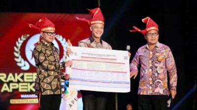 Danny Pomanto-Bima Arya Serahkan Hasil Rekomendasi Rakernas APEKSI XVI ke Capres Ganjar Pranowo, Anies Baswedan, Hingga Prabowo Subianto