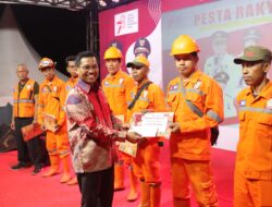 Camat Biringkanaya Meriahkan Puncak Pesta Rakyat Peringatan Hut RO ke 78 di Lapangan TNI AU