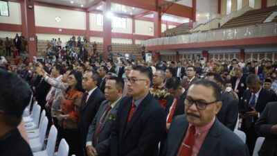 Danny Pomanto Hadiri Pengukuhan Profesor Kehormatan Pius Lustrilanang