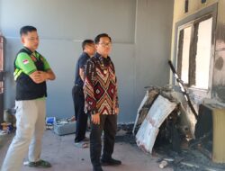 Prihatin, Camat Biringkanaya Tinjau Musibah Kebakaran di Citra Sudiang