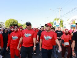 Danny Pomanto dan Masyarakat Bulukumba Merahkan Jalan Santai IKA Unhas