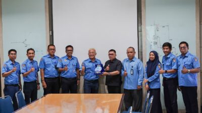 Bupati Kabupaten Majene Sharing Program Penurunan Tunggakan Rekening Air di PDAM Makassar