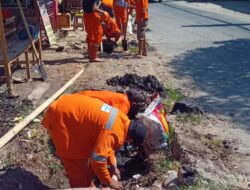 Antisipasi Musim Hujan, Camat Biringkanaya Perintahkan ke Satgas Drainase untuk Segera Membersihkan Sedimen dan Sampah di Saluran Air