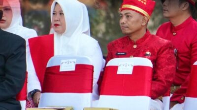 Camat dan Ketua TP PKK Tamalanrea Hadiri Upacara 17 Agustus Tingkat Kota Makassar