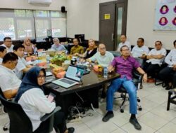 Tim Ahli Walikota Lalukan Sesi Monitiring dan Evaluasi di Dinas PU Makassar