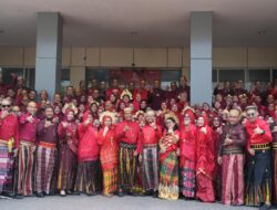Semarakkan Hut Kota Makassar ke 416, Pegawai Bapenda Makassar Pakai Baju Adat Sulsel