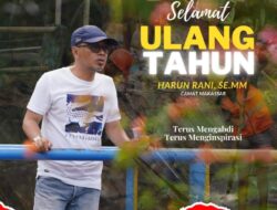 Pegawai dan Staf Kantor  Kecamatan Makassar  Ucapkan Selamat Hari Ulang Tahun ke Harun Rani