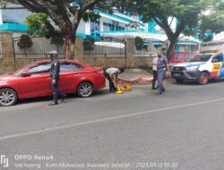 Biang Kemacetan Parkir di Jalan, Puluhan Mobil Digembok