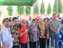 Didampingi Camat Tamalanrea, Indira Yusuf Ismail Tinjau Pelayanan Posyandu Lansia di Gereja Bukit Tamalanrea