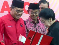 Megawati Serahkan Langsung Rekomendasi PDI-P ke Danny-Azhar untuk Maju di Pilgub Sulsel 2024