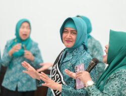Ketua TP PKK Makassar Kukuhkan Ketua Pembina Posyandu Kecamatan, Tekankan Sinergi dalam Program Kesehatan