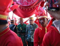 Begini Potret Danny Pomanto Berbaur dengan Para Pemangku Kerajaan Adat di Acara Maudu Ada Kalabbiranga Ri Marusu