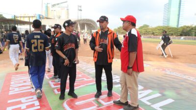 Pjs Wali Kota Makassar Resmi Buka Kejuaraan Softball Cup Tingkat Pelajar SMP