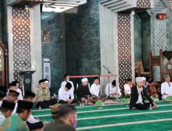 Danny Pomanto Maulid Bareng Pengurus dan Jemaah Masjid Al-Markaz