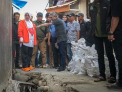 Indira Yusuf Ismail Tinjau Pengerukan Got dan Janjikan Pemeliharaan Drainase di Kelurahan Parang