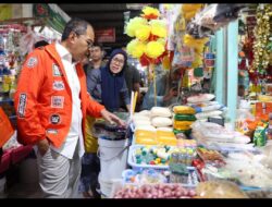 Merakyat, Danny Pomanto Duduk Bersama Dengarkan Keluhan Pedagang Pasar Sentral Gowa