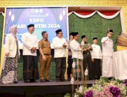 Pj Sekda Makassar Irwan Adnan Dampingi Sekprov Sulsel Jufri Rahman Buka Expo Santri 2024