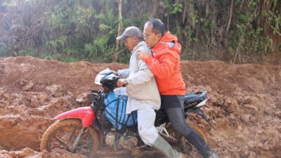 Danny Pomanto Jajal Medan Jalan Seko Penuh Tantangan, Janji Lanjutkan Pembangunan