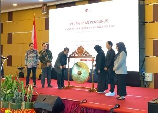 Kadis Perkim Mahyuddin Wakili Pjs Walikota Makassar Hadiri Pelantikan Ikatan Arsitektur Indonesia