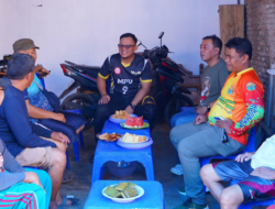 Suasana Silaturahmi dan Pemantauan Pengerjaan Jalan Paving di Kelurahan Katimbang kecamatan Biringkanaya