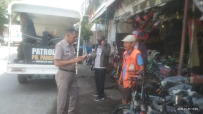 TRC Perumda Parkir Makassar Edukasi Jukir untuk taat Aturan