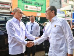 Didampingi Danny Pomanto Tinjau Harga Pangan, Zulkifli Hasan: Harga Lebih Rendah!