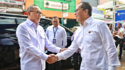 Didampingi Danny Pomanto Tinjau Harga Pangan, Zulkifli Hasan: Harga Lebih Rendah!