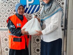 Perumda Parkir Makassar Raya Bagikan 2.000 Paket Sembako Ramadan 1446 H untuk Jukir Resmi