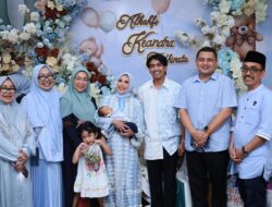 Wali Kota Munafri dan Melinda Aksa Hadiri Acara Aqiqah Cucu dari Andi Syahrum Makkuradde