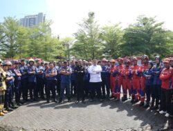 Wamendagri dan Walikota Makassar Awali Kegiatan dengan Jogging dan Sidak Damkarmat