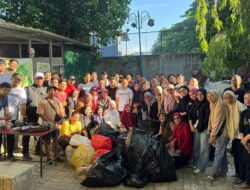 Peringati WCUD 2025, Diskominfo Makassar Gelar Kerja Bakti dan Kunjungi TPS3R