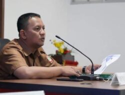 Pemkot Makassar Gelar Pelantikan Lurah, Camat Tamalanrea:Ikuti Instruksi Pimpinan untuk Ciptakan Pelayanan Publik yang Lebih Baik