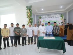 Camat Tamalanrea Turut Mendampingi Wali Kota Munafri Resmikan Masjid Umar Al Faruq