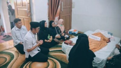 Staf Kecamatan Mariso Berduka, Camat Aswin Langsung Melayat ke Rumah Duka