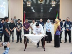 Camat Se-Makassar Teken Komitmen Basmi Sampah, Terapkan Sanitary Landfill di TPA Antang