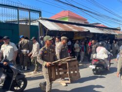 Tak Ada Gesekan, Penataan Pasar Jongkok Manggala Berhasil, Pedagang Bongkar Lapak Sendiri