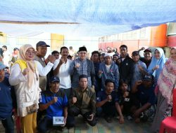 Sapa Warga Pulau Terluar, Munafri Serahkan Bantuan untuk 143 Nelayan di Lumu-lumu