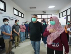 Wali Kota Appi Sambangi RSUD Daya, Bagi Masker hingga Cek Ruangan Pasien